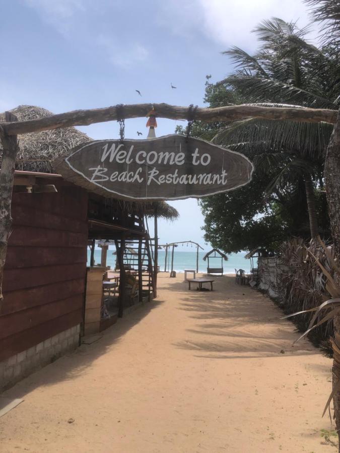Nilaveli Sheen Coast Trincomalee Exteriör bild